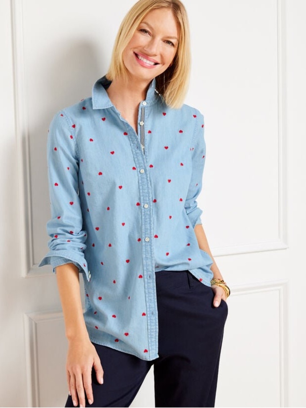 TALBOTS DENIM BUTTON FRONT SHIRT - EMBROIDERED HEARTS, great cond, size large